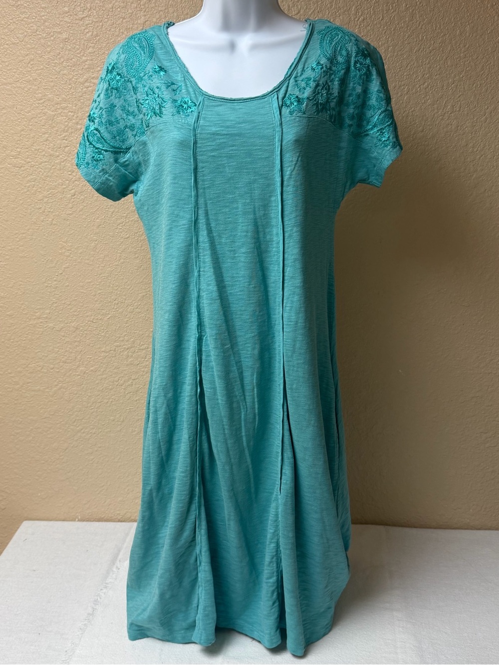 4/$20 Soft Surroundings Teal Lace-Yoke Short Sleeve Dress